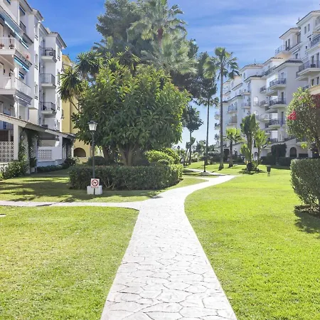 Junto Al Mar Ref 6 120 *