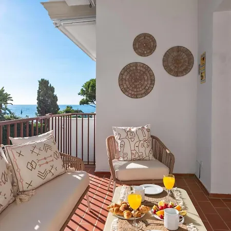 Junto Al Mar Ref 6 120 * Marbella