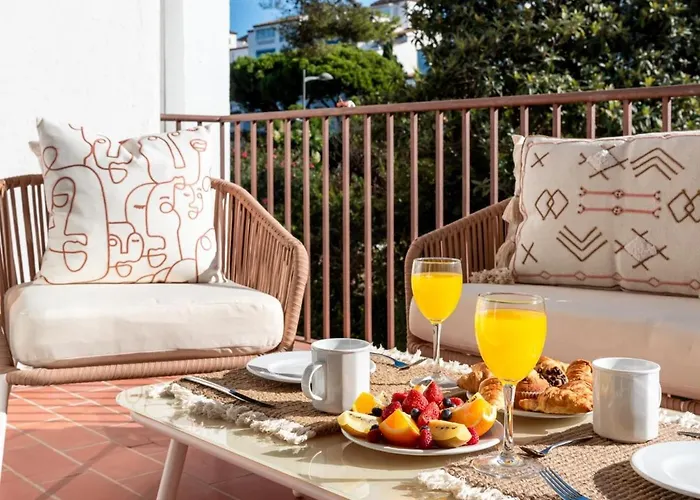 Junto Al Mar Ref 6 120 마르베야